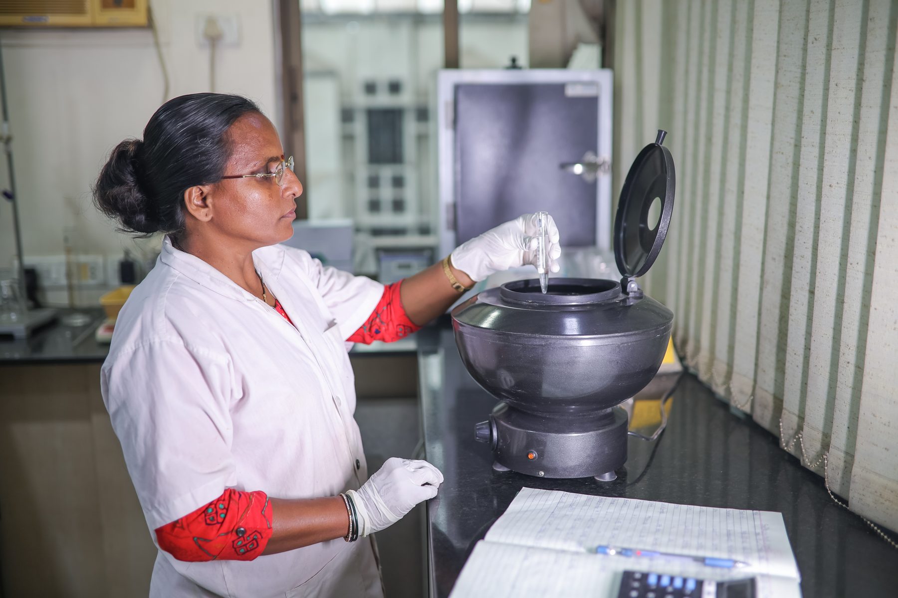 Simosis International quality control laboratory